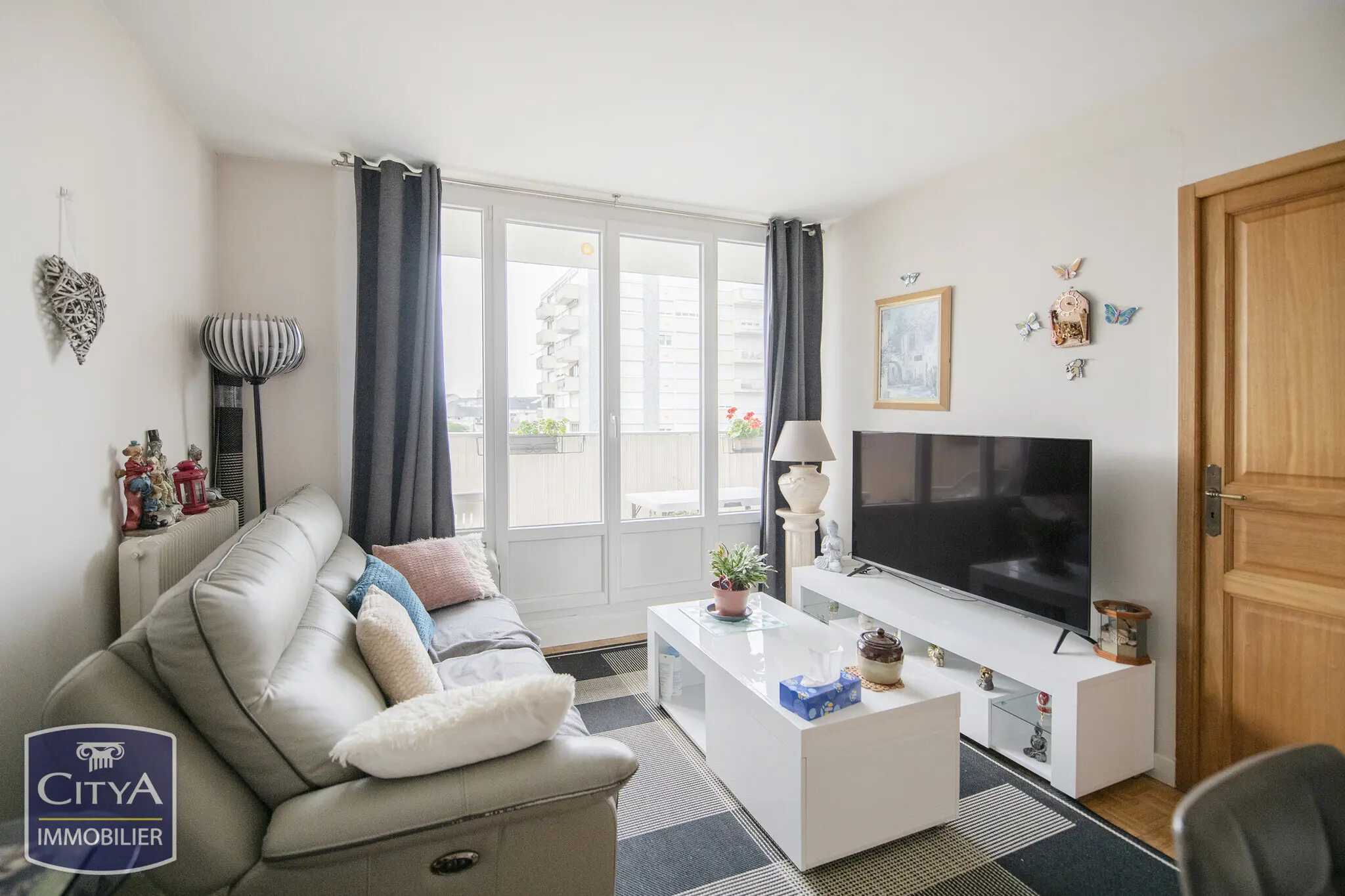Photo 1 Appartement 2 pièces 56m²