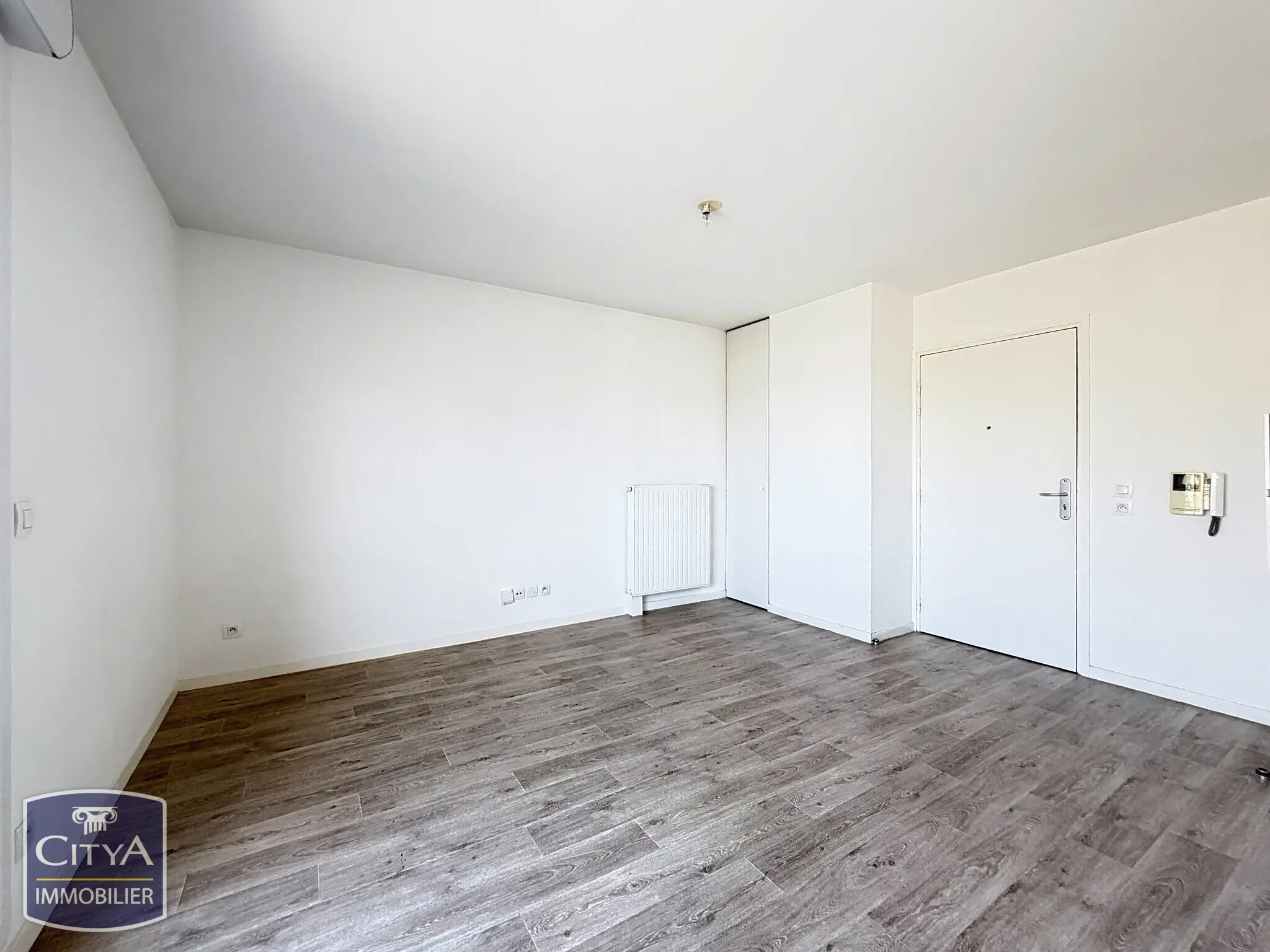 Photo 3 Appartement 1 pièce 24.88m²