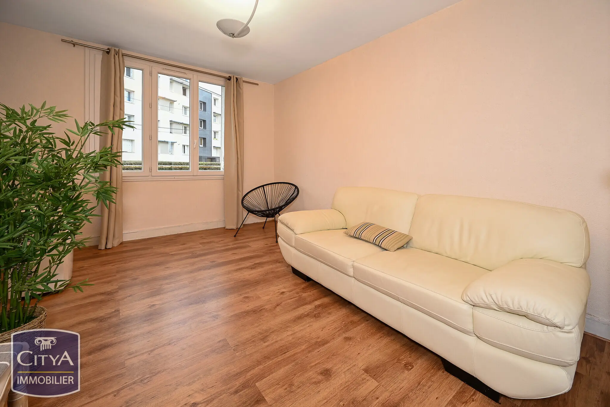 Photo 1 Appartement 4 pièces 70m²