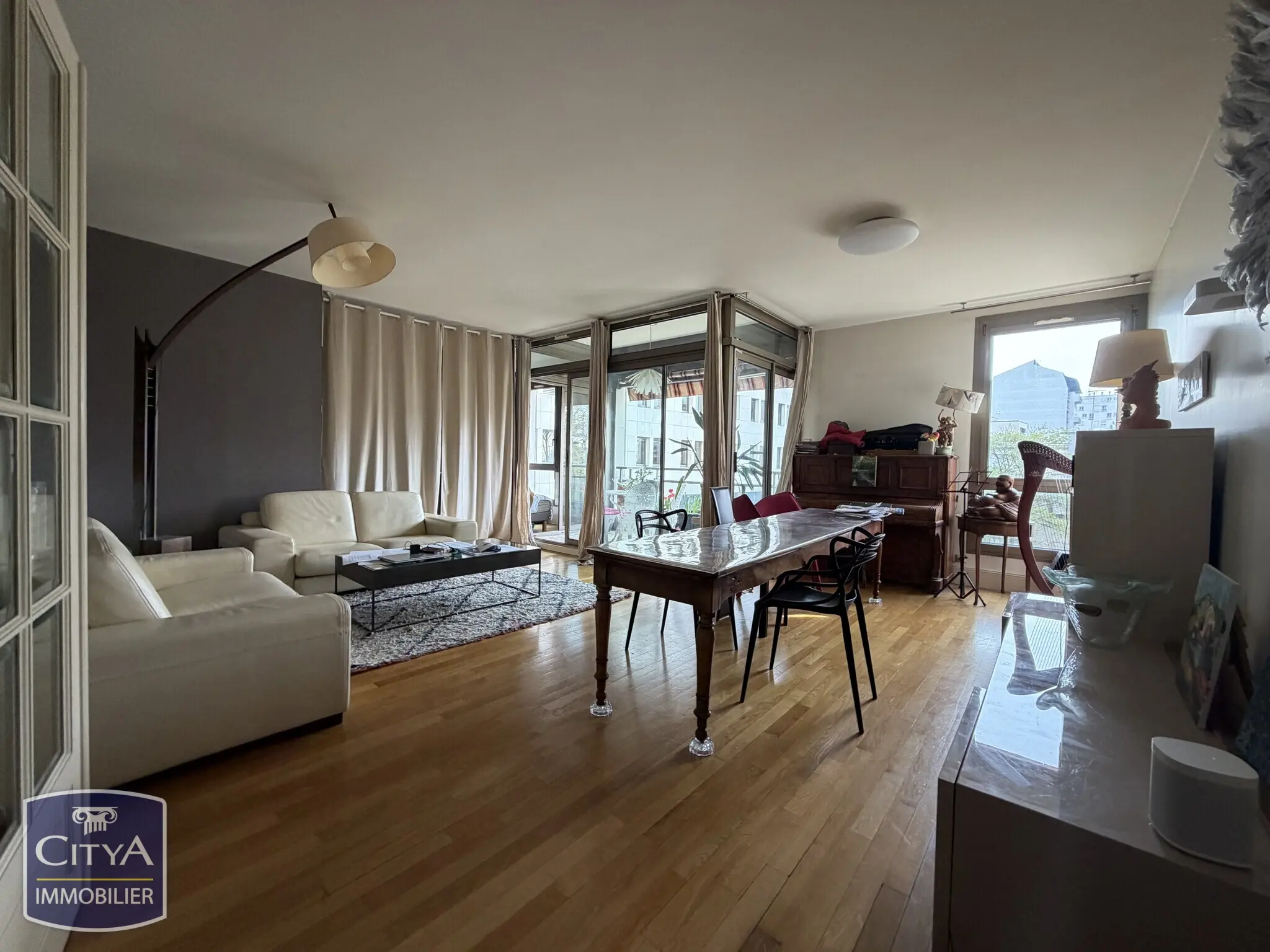 Photo 1 Appartement 4 pièces 135m²