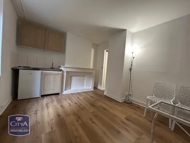 Photo 1 Appartement 1 pièce 17.03m²