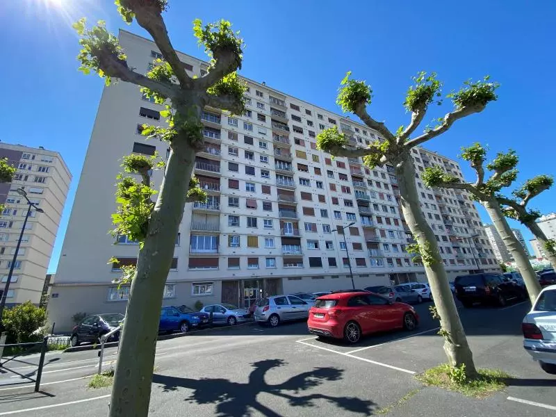 Illustration pour Appartement 3 pièces 57m² Photo Appartement 3 pièces 57m²