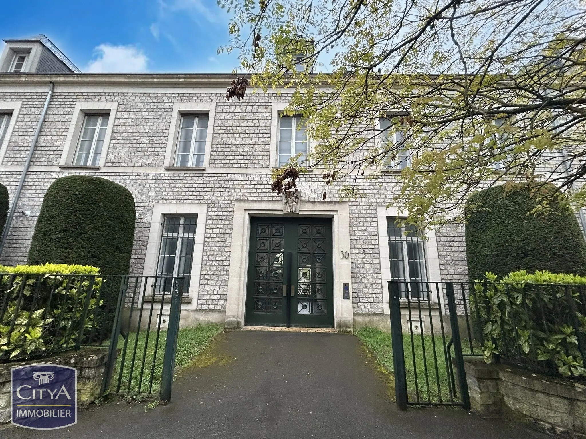 Photo 1 Appartement 4 pièces 90.84m²