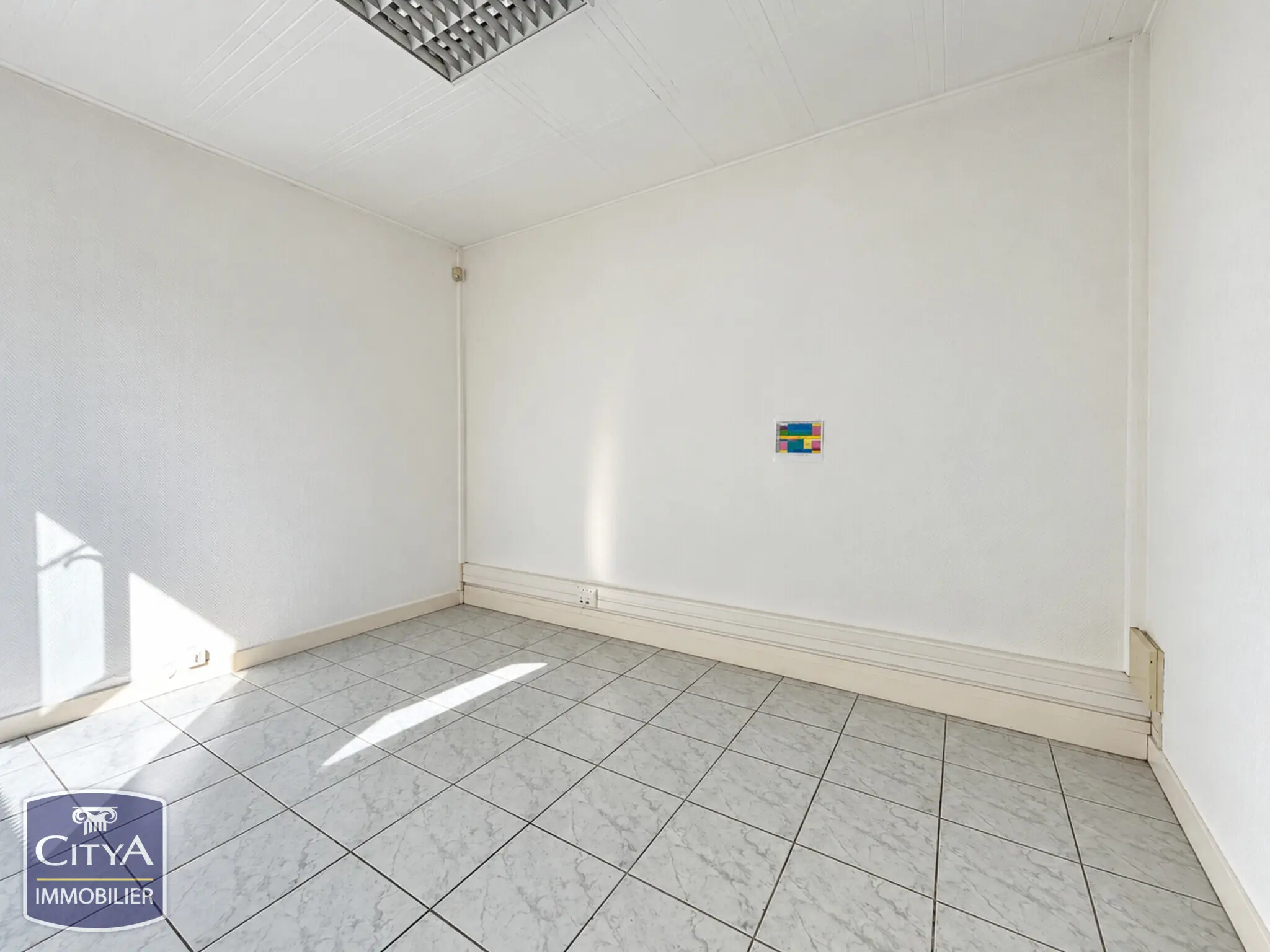 Photo 3 Local Commercial 48.8m²