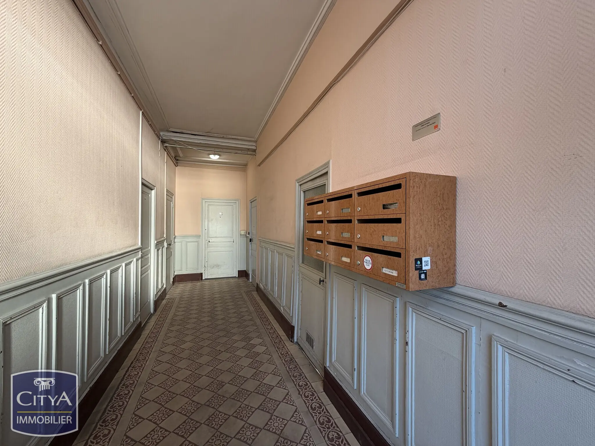 Photo 2 Immeuble 425m²