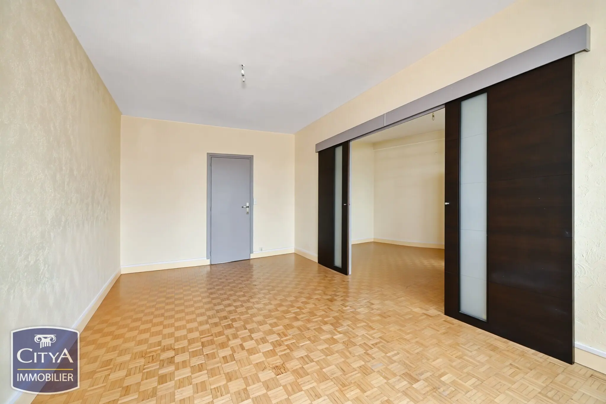 Photo 1 Appartement 2 pièces 47m²