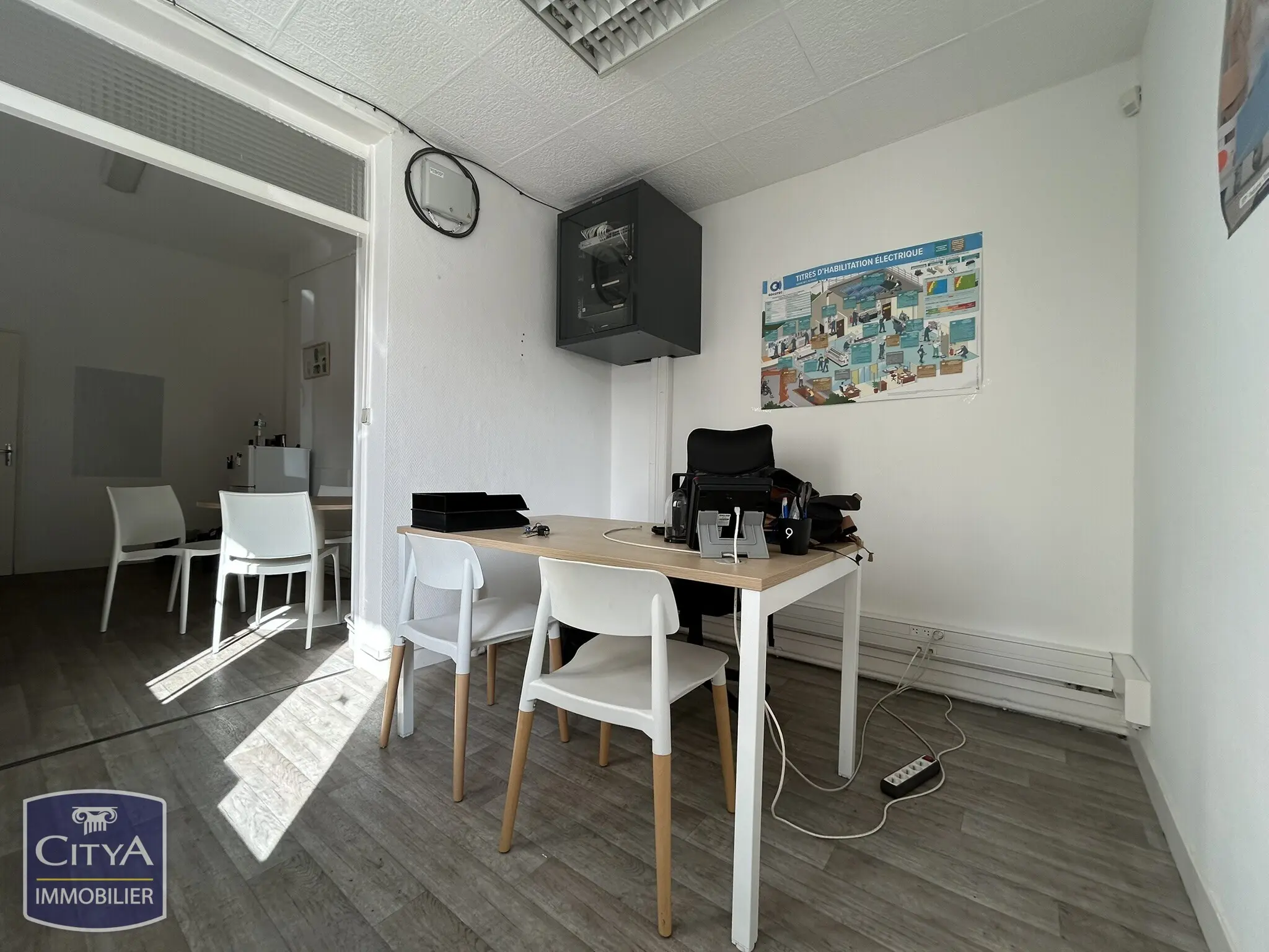 Photo 2 Local Commercial 48.8m²