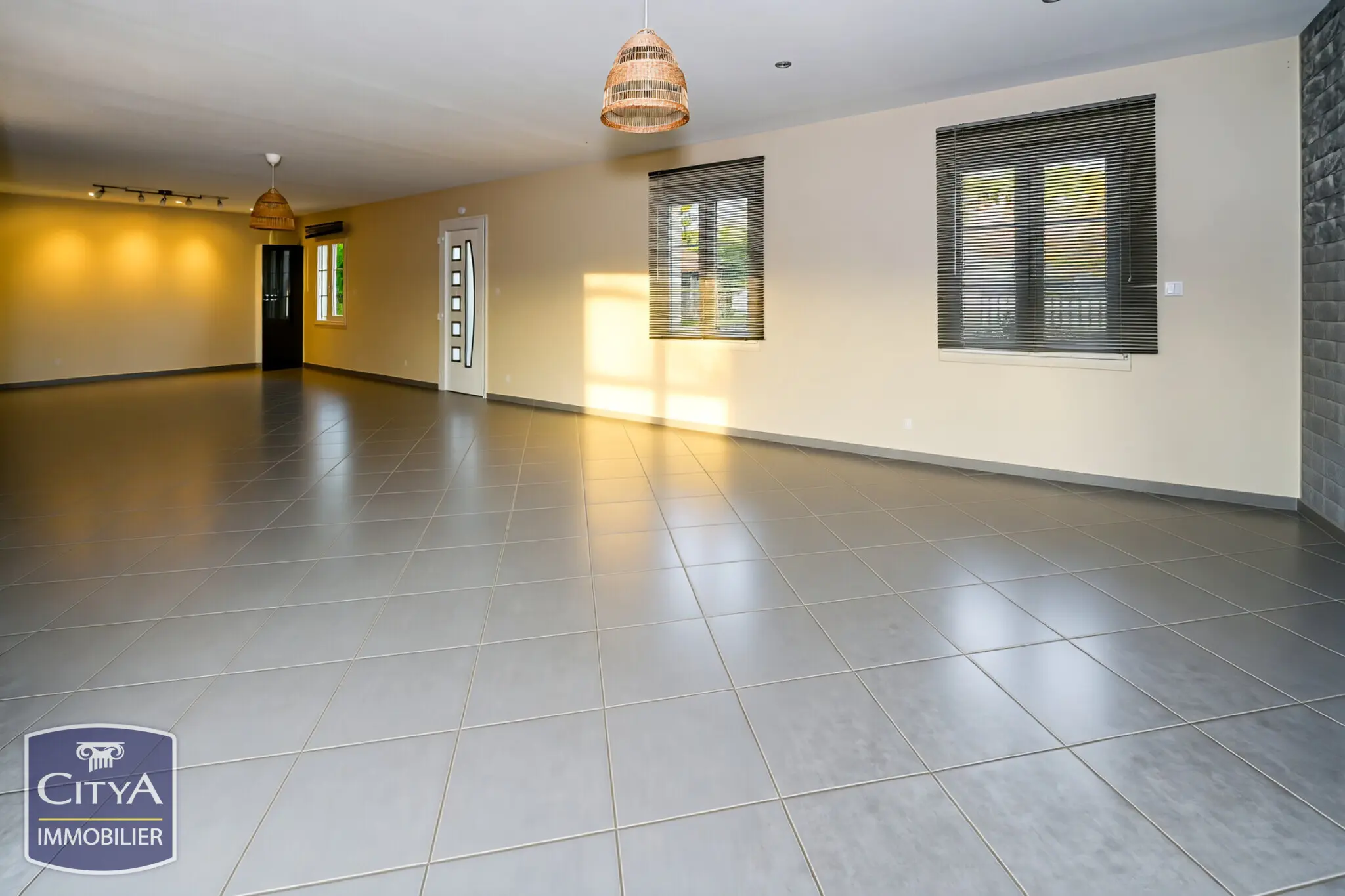 Photo 2 Maison 5 pièces 142m²