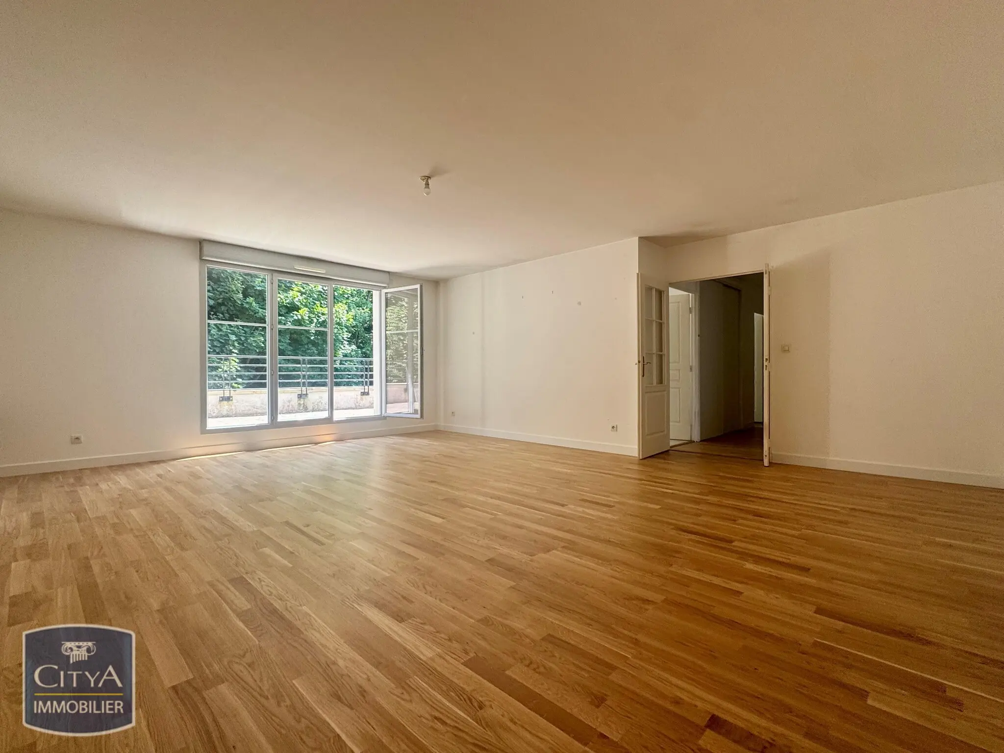 Photo 1 Appartement 5 pièces 118.52m²