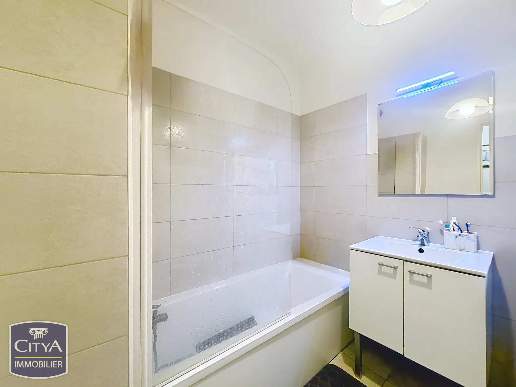 Photo 10 Appartement 5 pièces 107.73m²