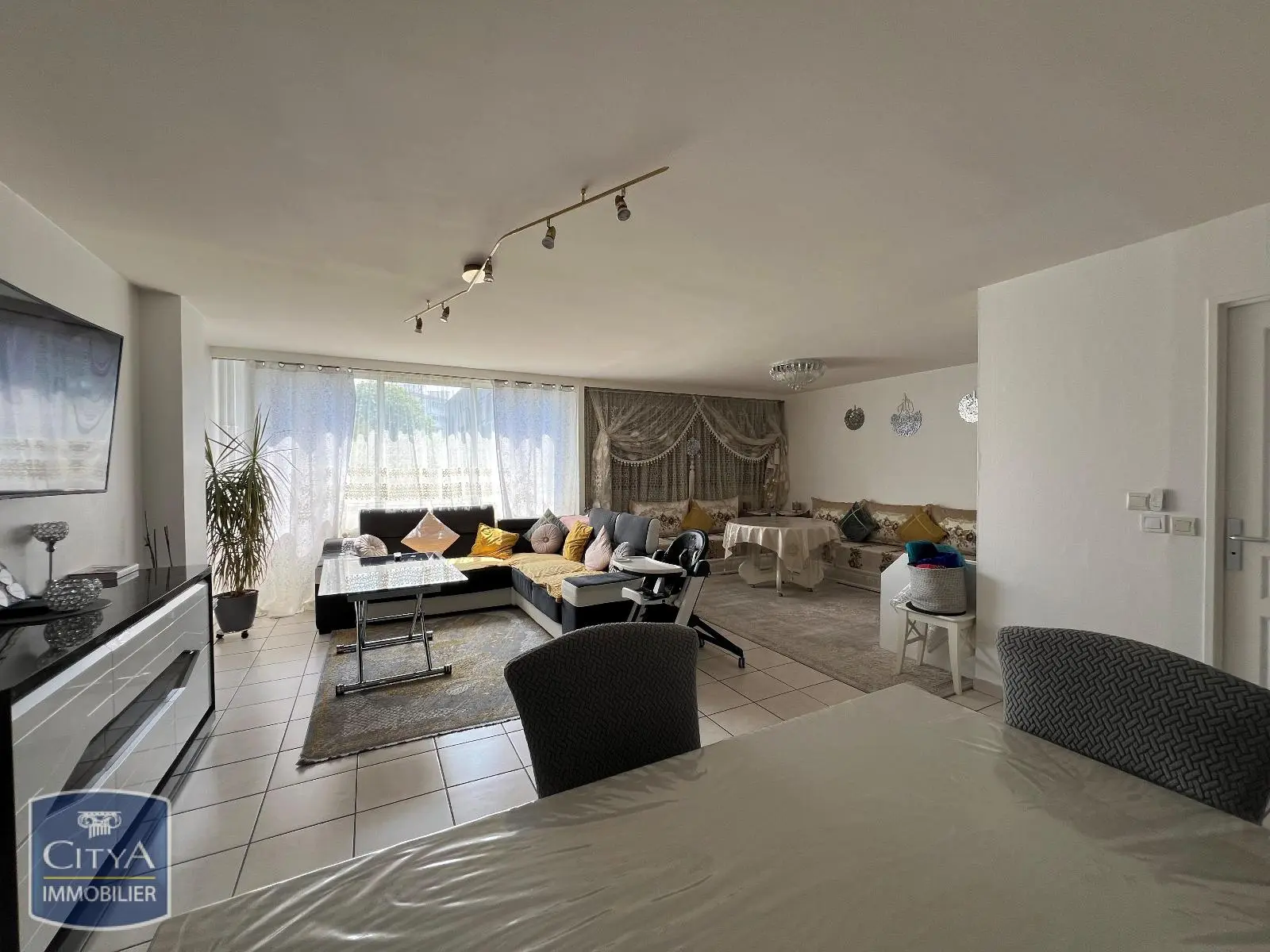 Photo 3 Appartement 4 pièces 107m²