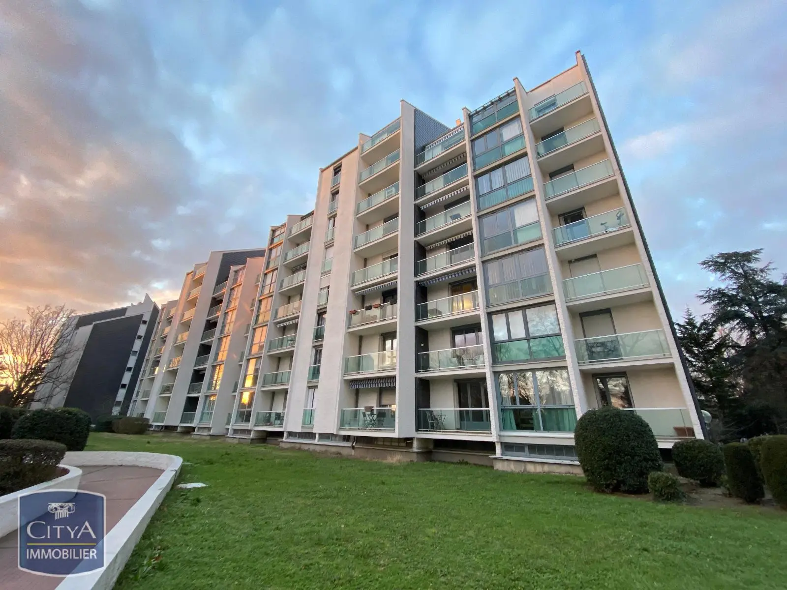Photo 0 appartement Orléans