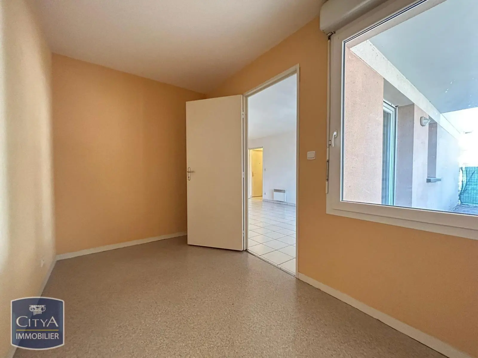 Photo 6 appartement Orléans