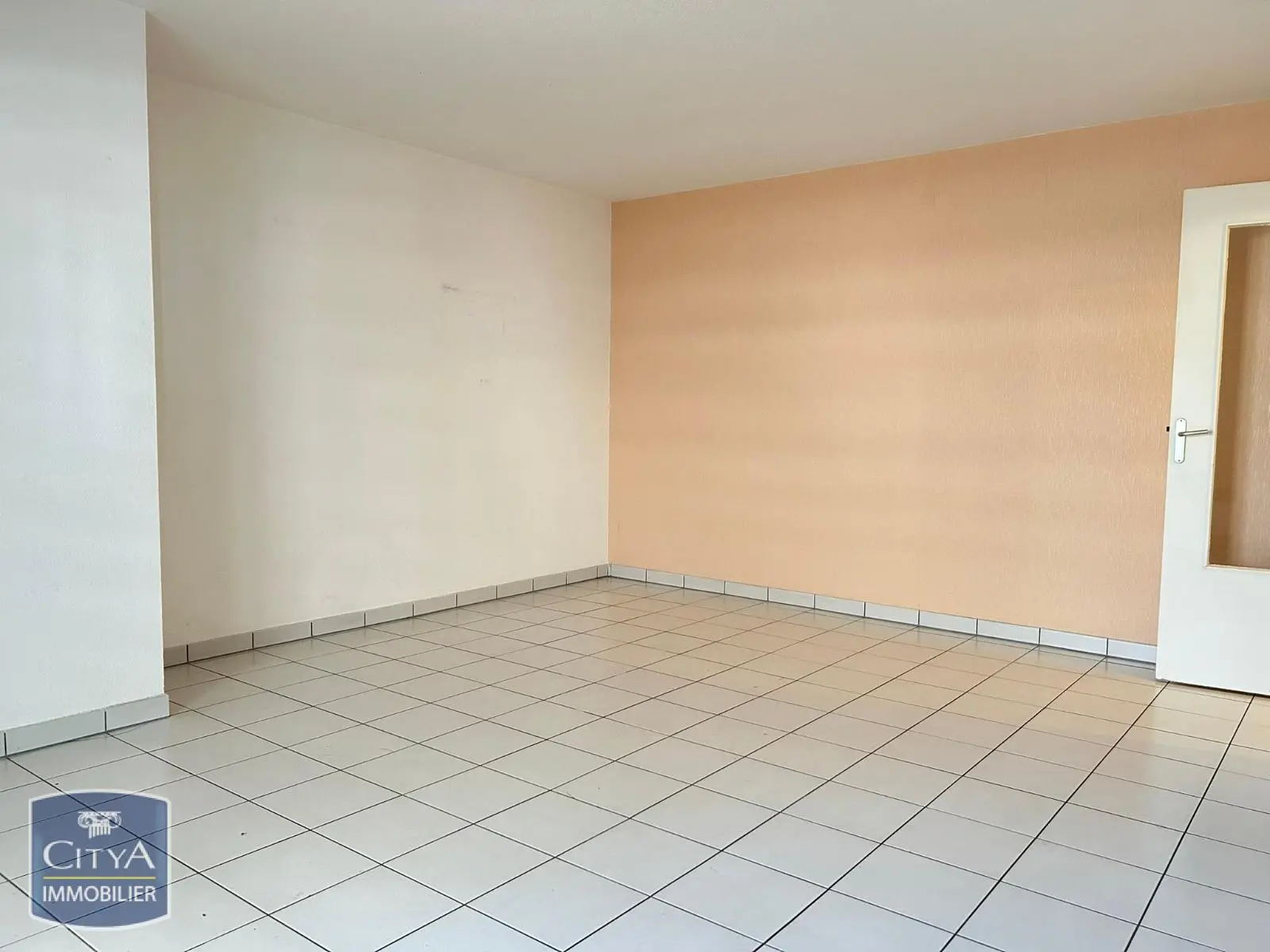 Photo 2 appartement Orléans