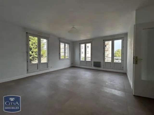 Photo 1 Appartement 4 pièces 97.18m²