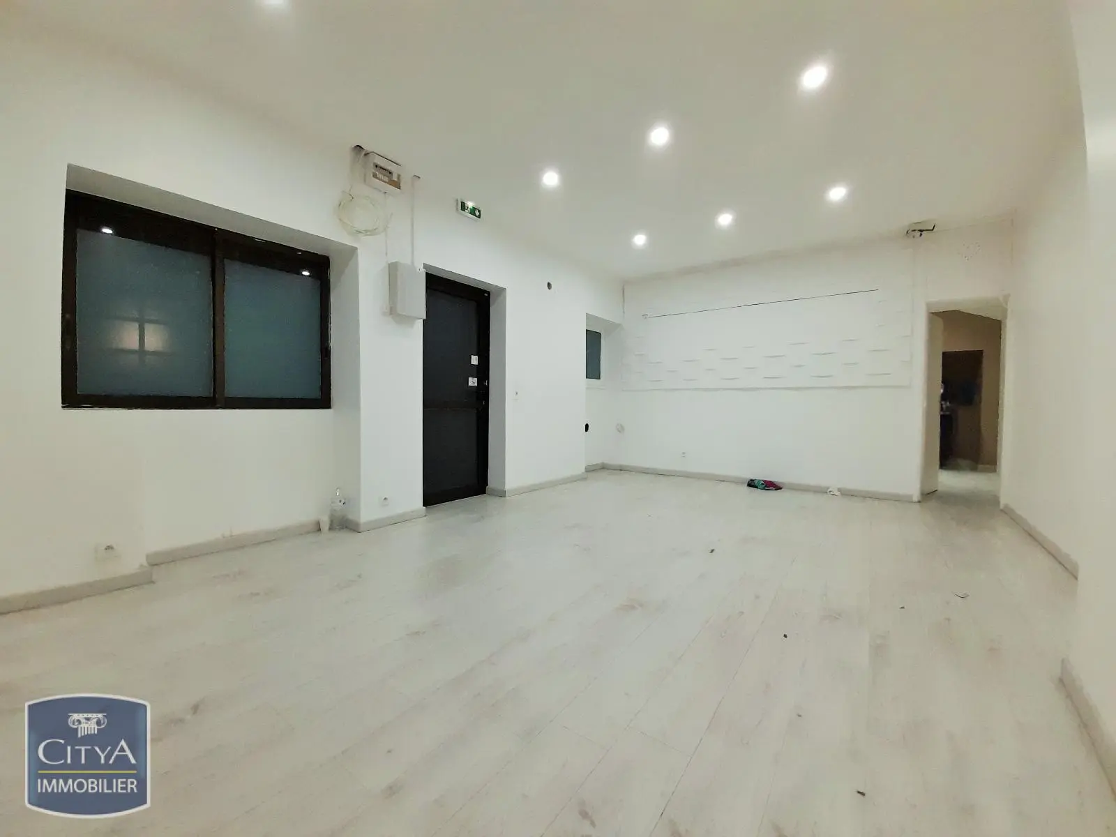 Photo 1 Local Commercial 45m²