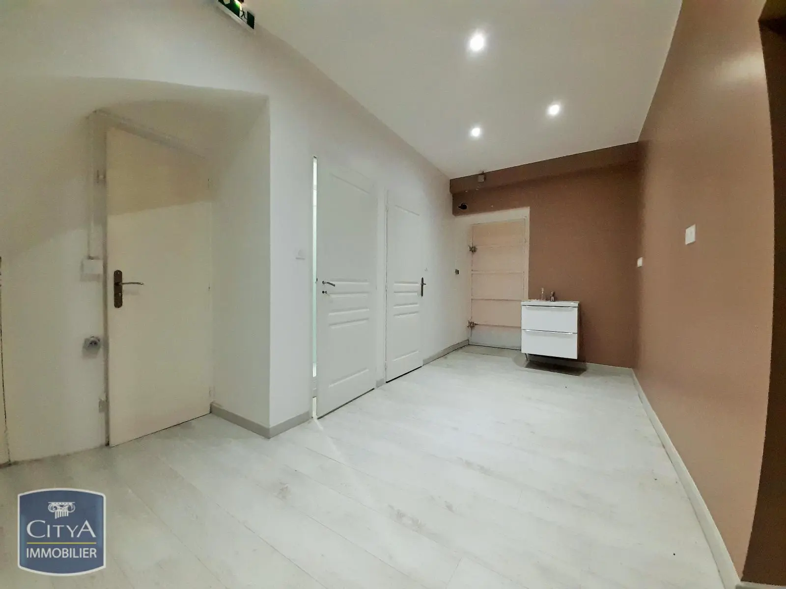Photo 2 Local Commercial 45m²
