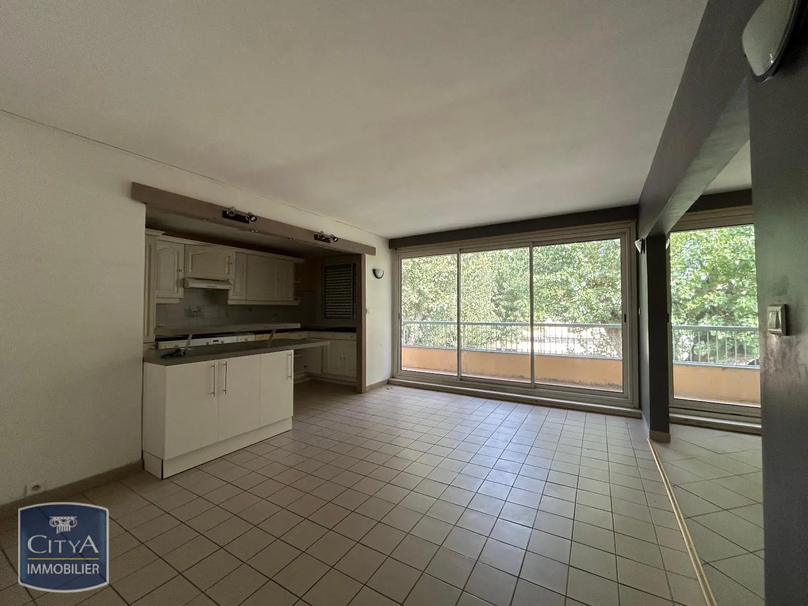 Photo 2 Appartement 5 pièces 80.39m²