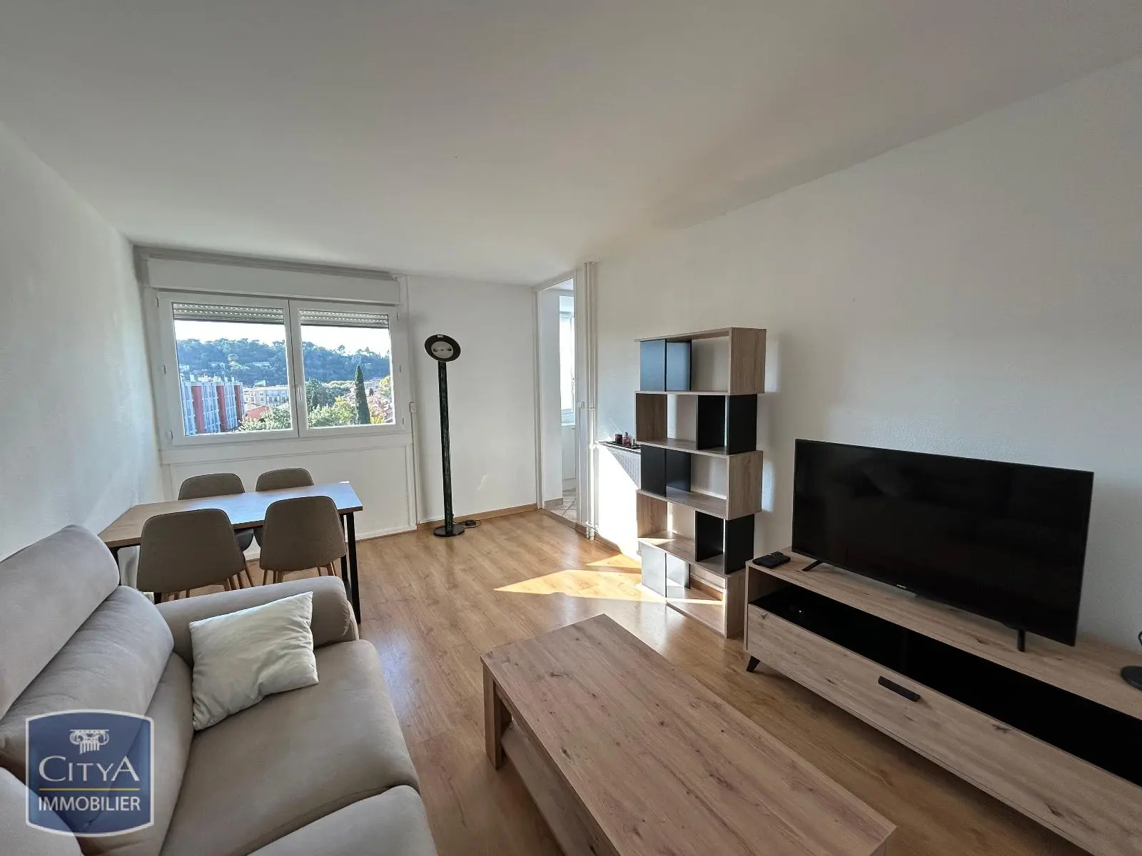 Photo 1 Appartement 2 pièces 55m²