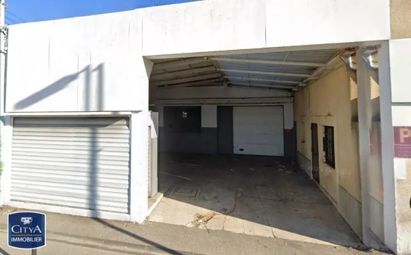 Photo 1 Parking
