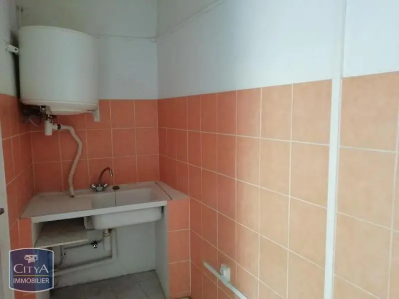 Photo 2 Appartement 1 pièce 21.76m²