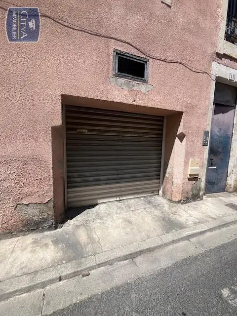 Photo 1 Parking