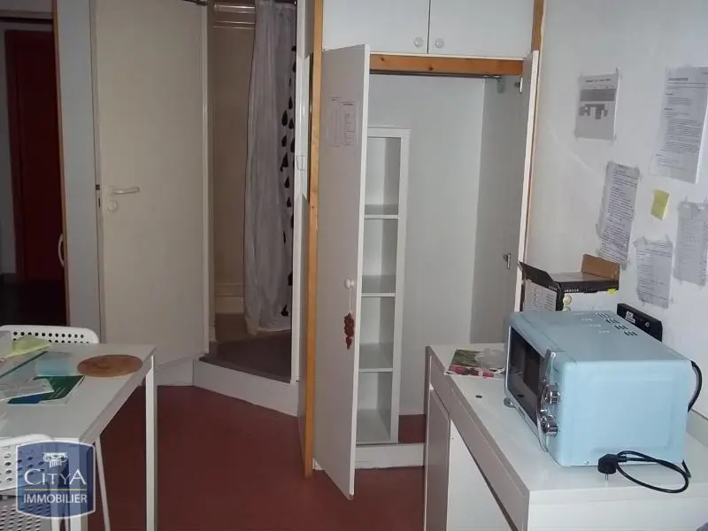 Photo 1 Appartement 1 pièce 19.38m²