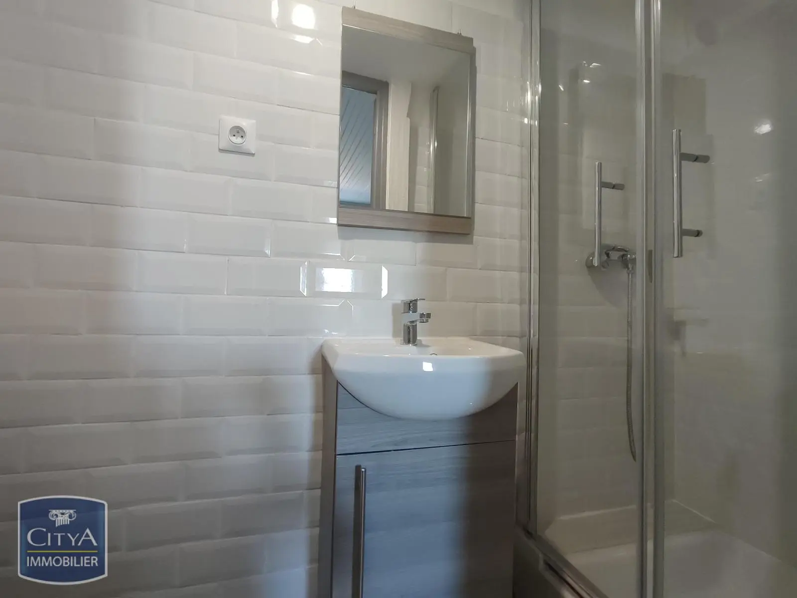EXCLUSIVITE -STUDIO - NIMES CENTRE VILLE - CLIMATISATION - QUARTIER EMILE JAMAIS - PROCHE FACULTE VAUBAN