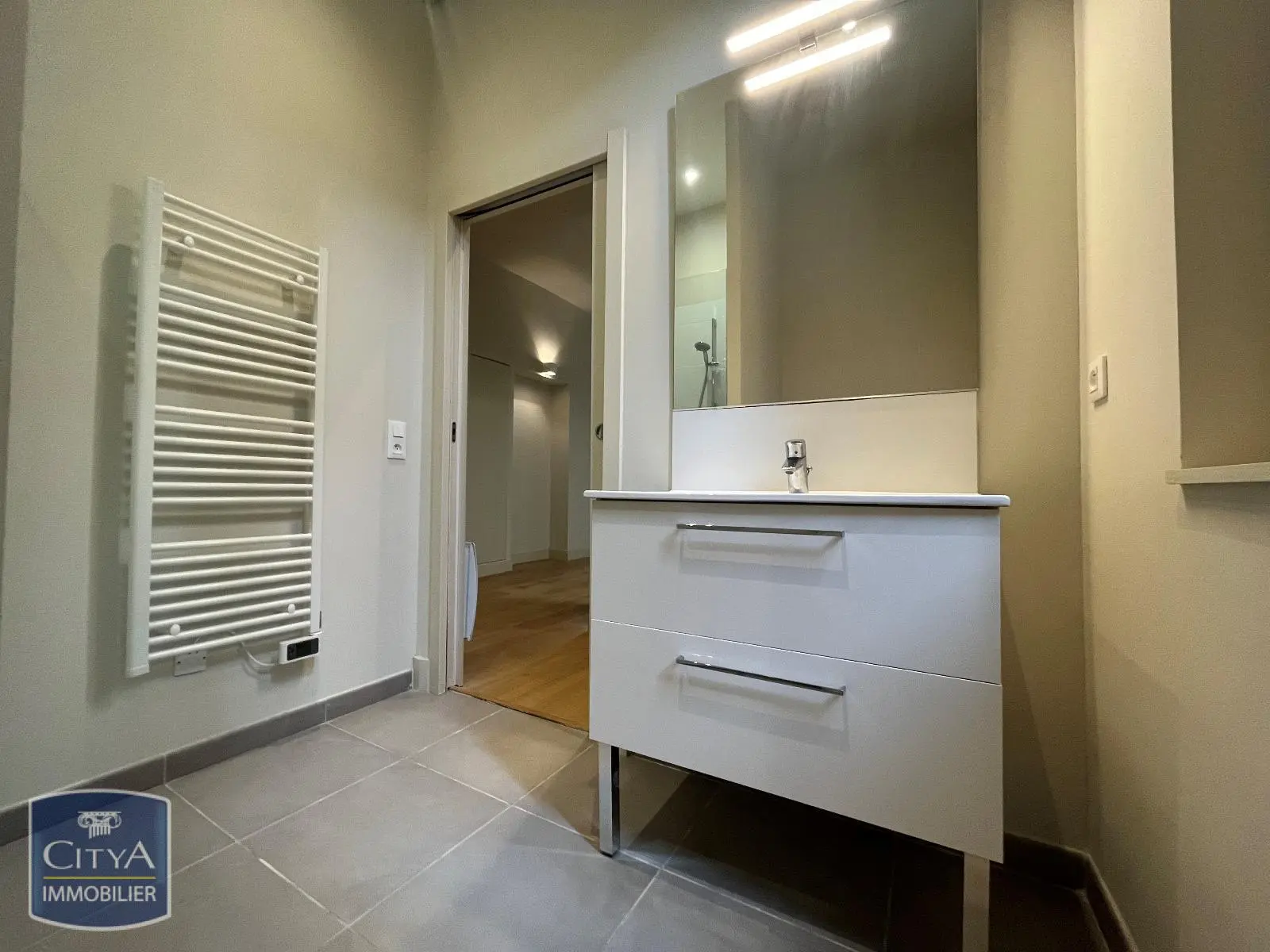 Photo 5 Appartement 1 pièce 23.9m²