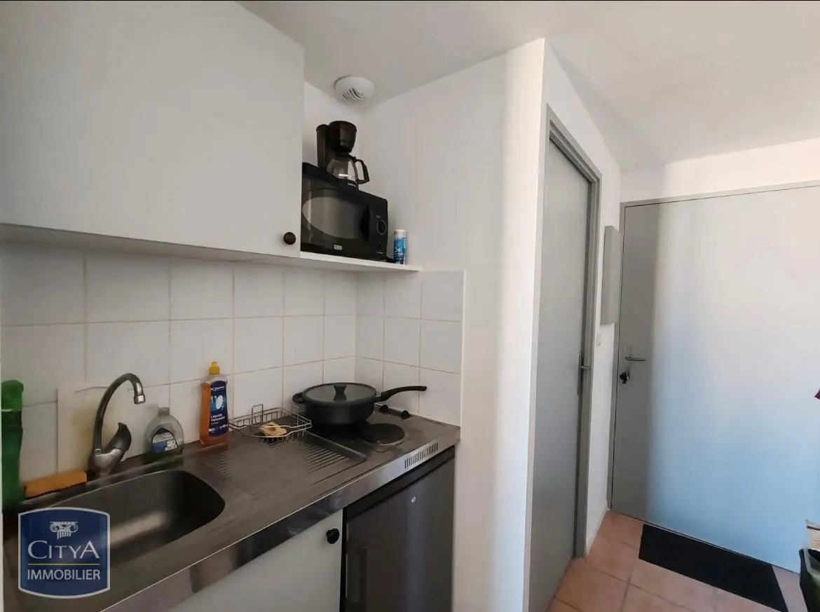 Photo 2 Appartement 1 pièce 22.17m²