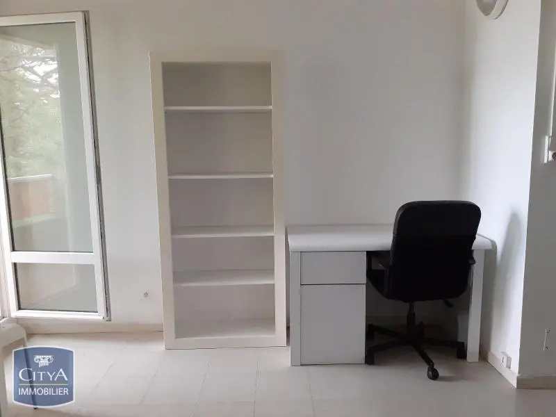 Photo 1 Appartement 1 pièce 20.44m²