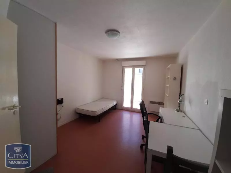 EXCLUSIVITE LOCATION - STUDIO MEUBLE  - NIMES - RESIDENCE ETUDIANTE AVEC GARDIEN - CENTRE VILLE - PROCHE LYCEE DAUDET ET FACULTE VAUBAN