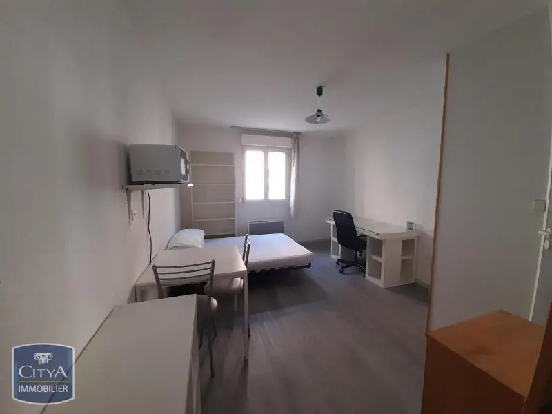 Photo 1 Appartement 1 pièce 17.38m²