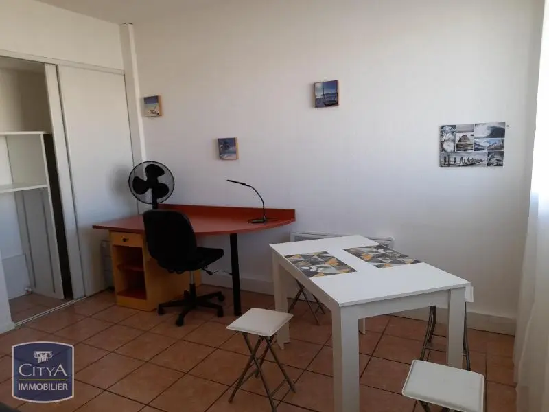 Photo 2 Appartement 1 pièce 23m²