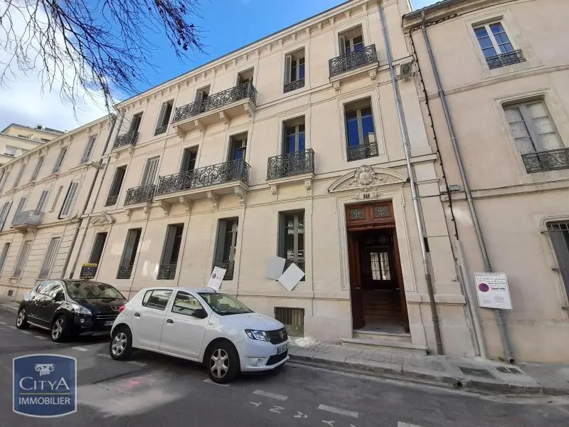 LOCATION STUDIO STANDING BALCON SECTEUR PREFECTURE PROCHE ARENES ESPLANADE CENTRE VILLE