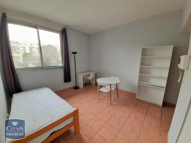 Photo 2 Appartement 1 pièce 22.83m²