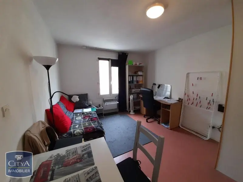 location nimes meublé étudiant daudet studio