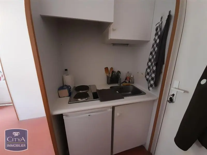 location nimes meublé étudiant daudet studio