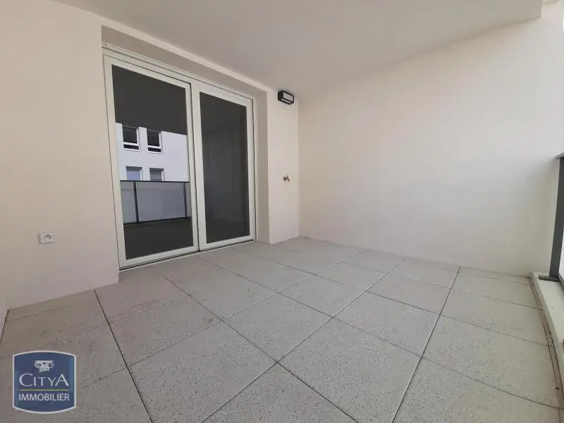 LOCATION NIMES P2 STANDING CENTRE VILLE  HOCHE TERRASSE PARKING