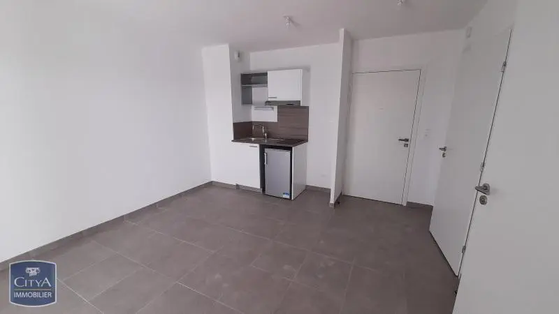 Photo 1 Appartement 1 pièce 26.9m²