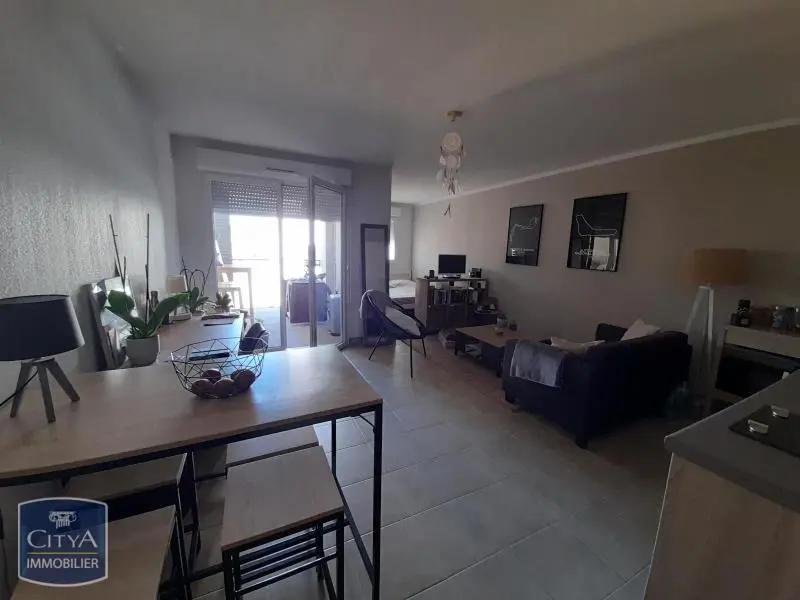 Photo 1 Appartement 1 pièce 33.27m²