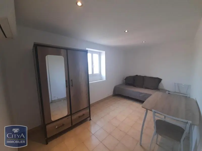 Photo 2 Appartement 1 pièce 14.12m²