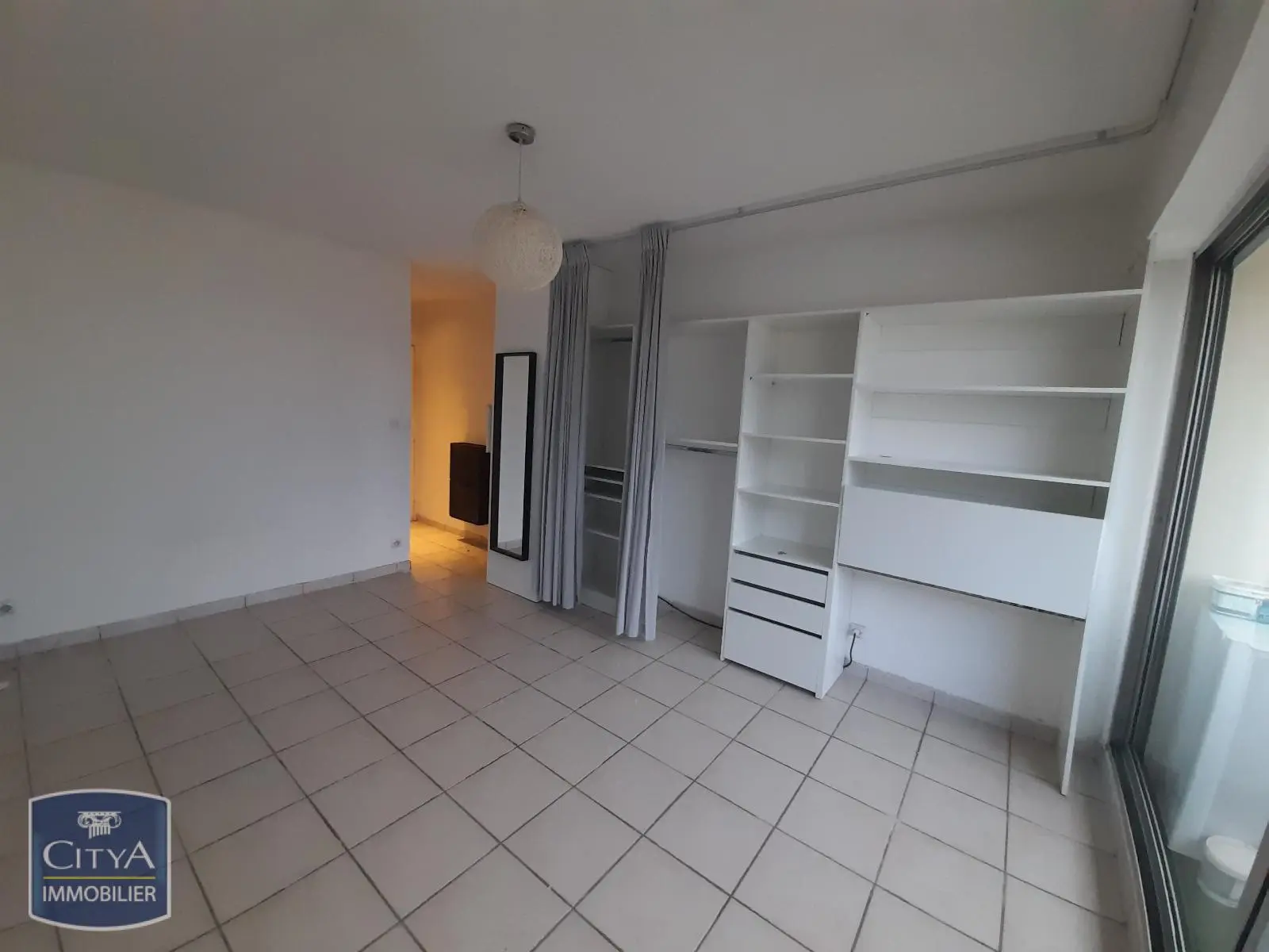 Photo 1 Appartement 1 pièce 19.34m²