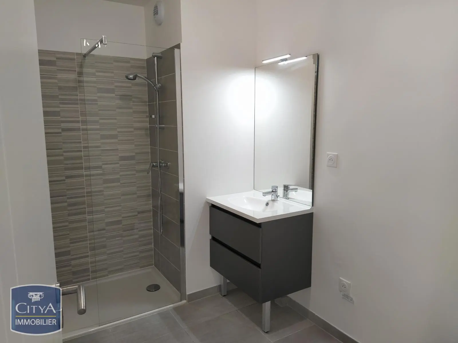 Photo 3 Appartement 2 pièces 42.6m²
