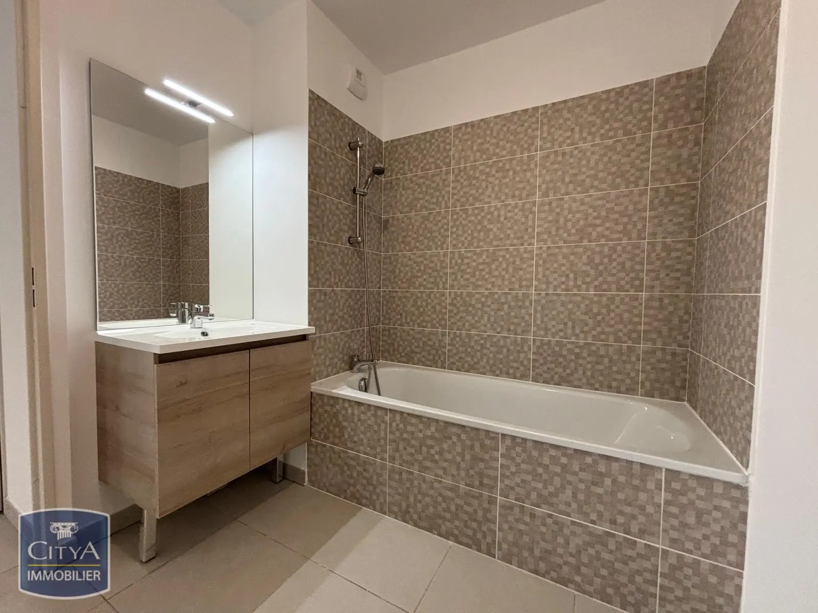 Photo 3 Appartement 3 pièces 57.71m²