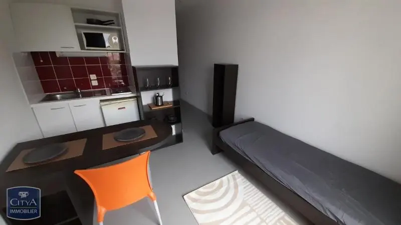 Photo 1 Appartement 1 pièce 19m²