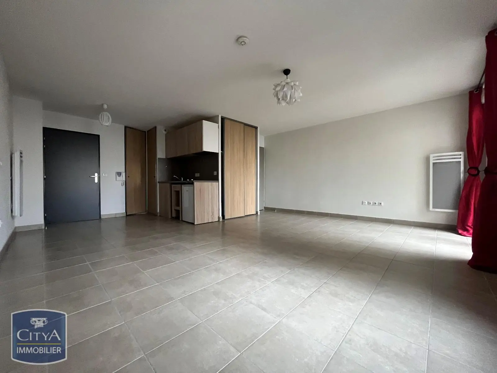 Photo 1 Appartement 1 pièce 37m²