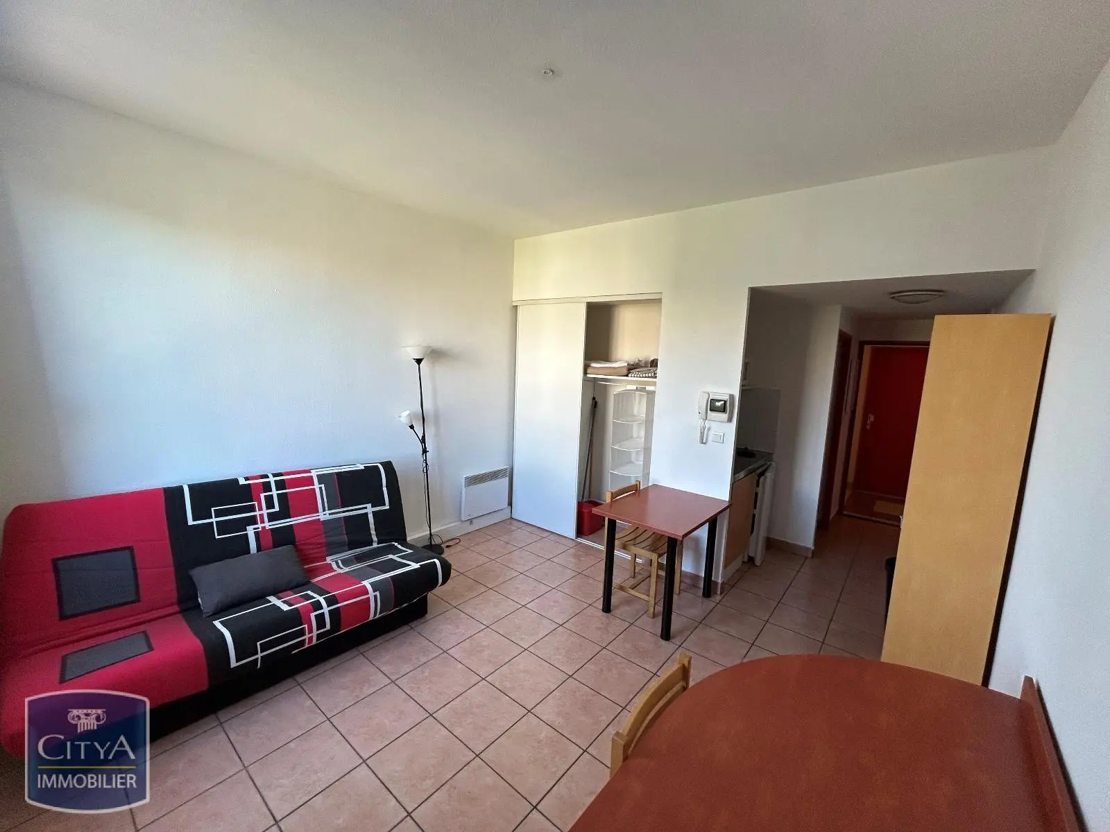Photo 1 Appartement 1 pièce 23m²