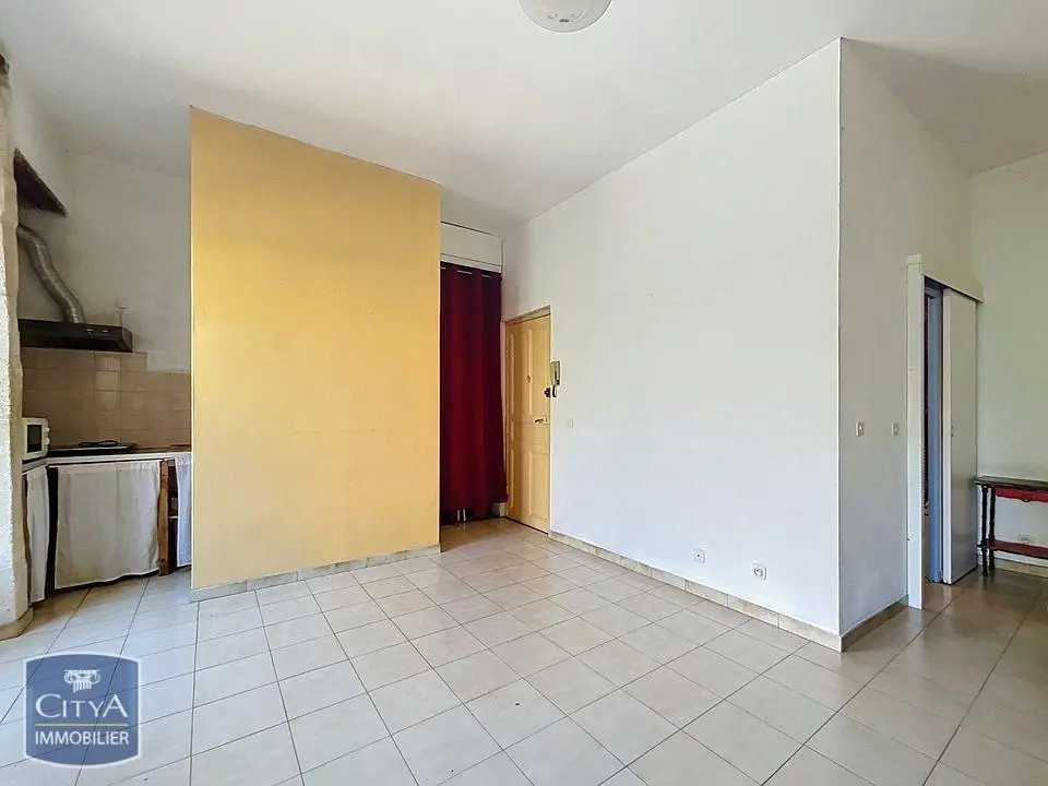 Photo 2 Appartement 1 pièce 28.58m²
