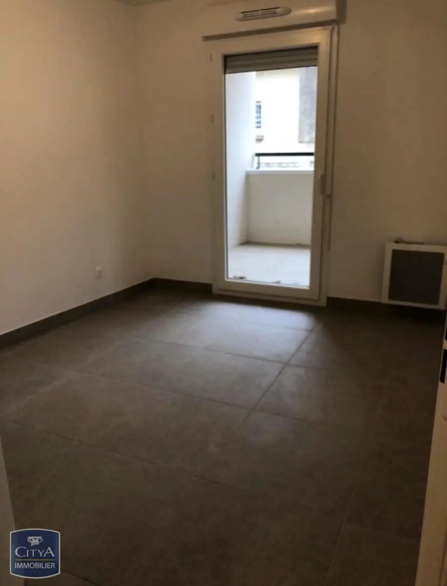 LOCATION T3 NIMES - RESIDENCE RECENTE - TERRASSE - PARKING - QUARTIER CAPOUCHINE